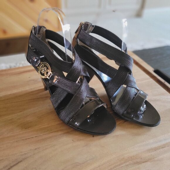 Michael Kors Karina Cross-Strap  Sandal Cone Heel Brown W Gold  Logo -8M - Picture 4 of 7